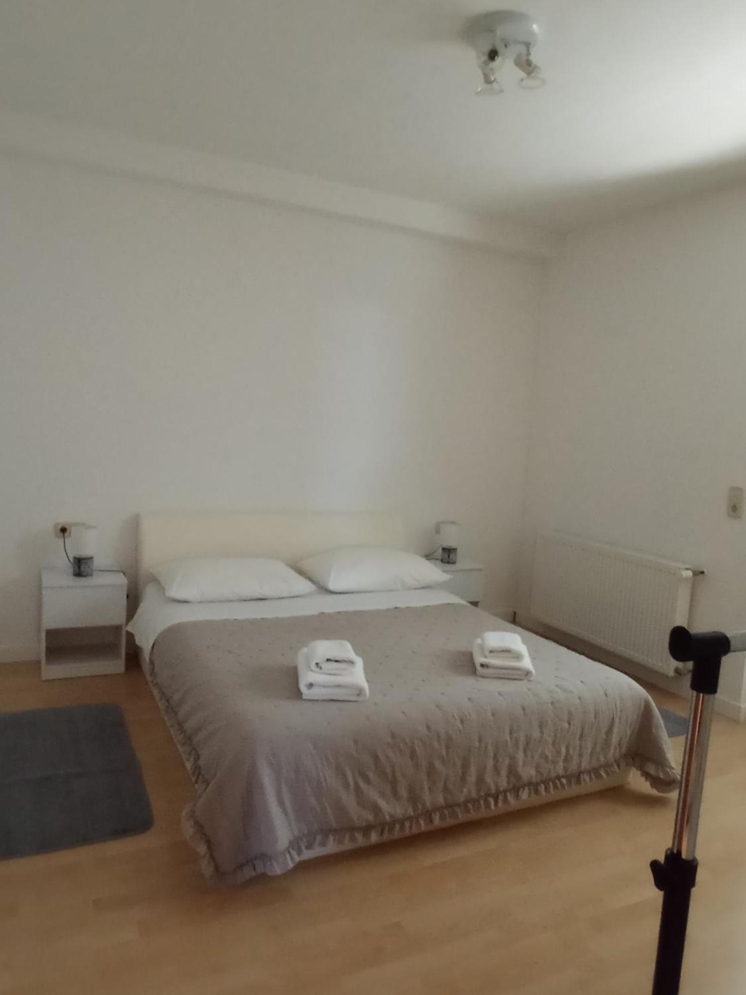 Apartman Carpe Diem Sutomiscica 外观 照片