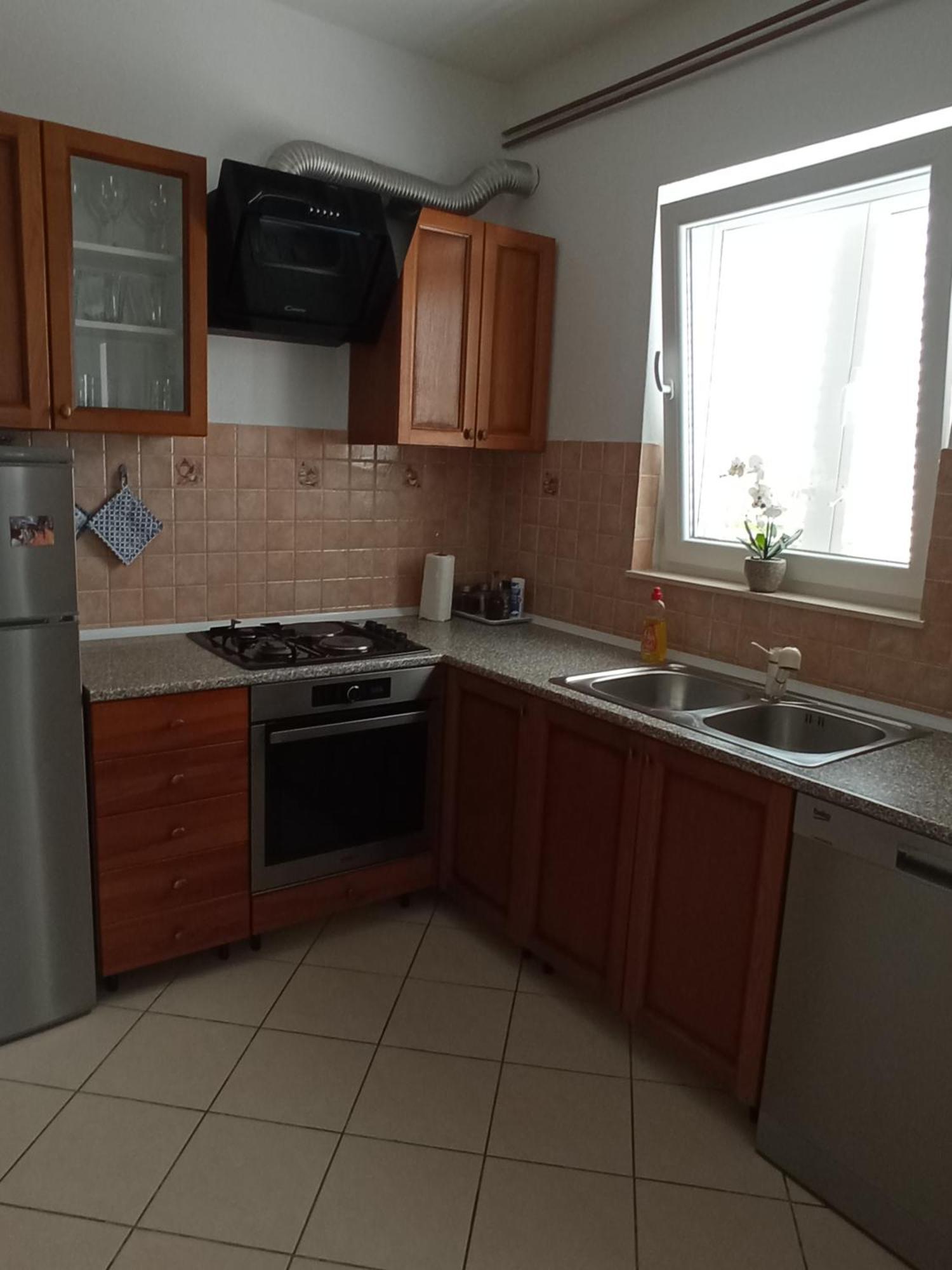 Apartman Carpe Diem Sutomiscica 外观 照片