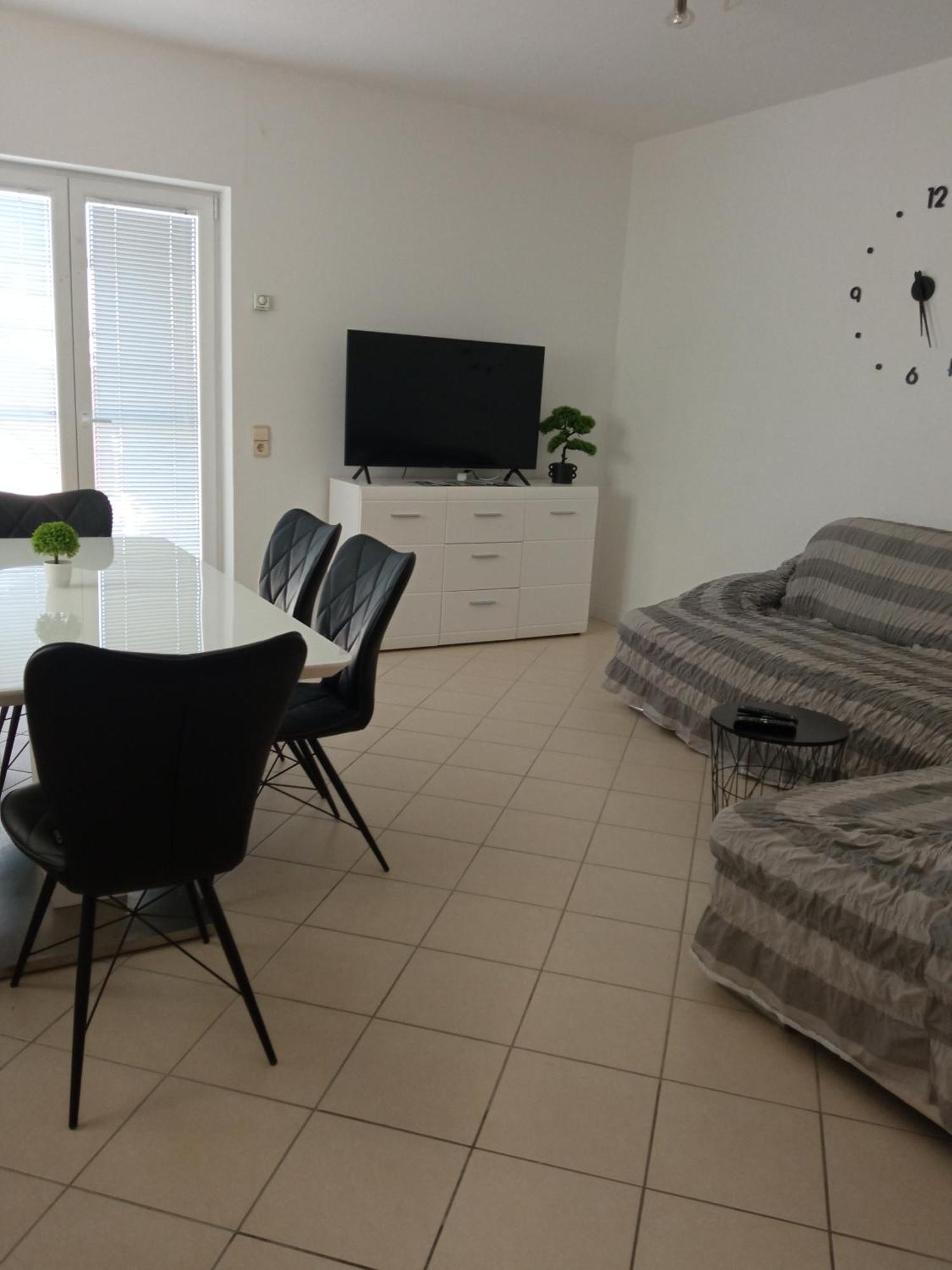 Apartman Carpe Diem Sutomiscica 外观 照片